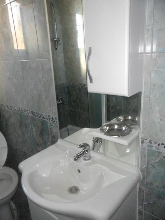 Guesthouse Zimovski Пештані Екстер'єр фото